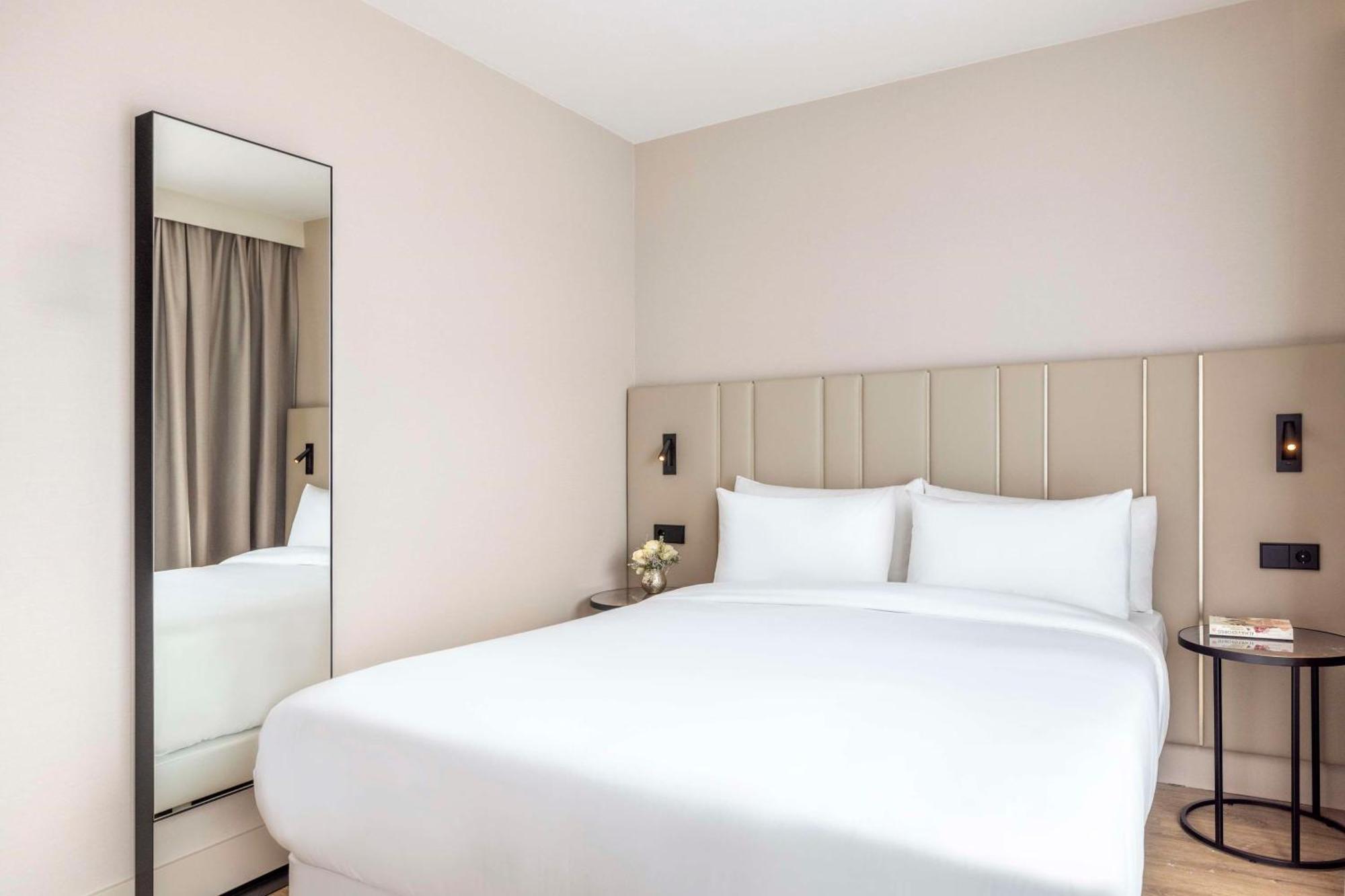 Отель Nh Amsterdam Leidseplein Экстерьер фото