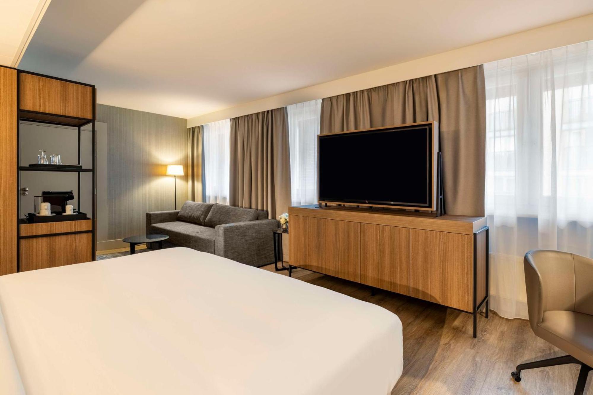 Отель Nh Amsterdam Leidseplein Экстерьер фото